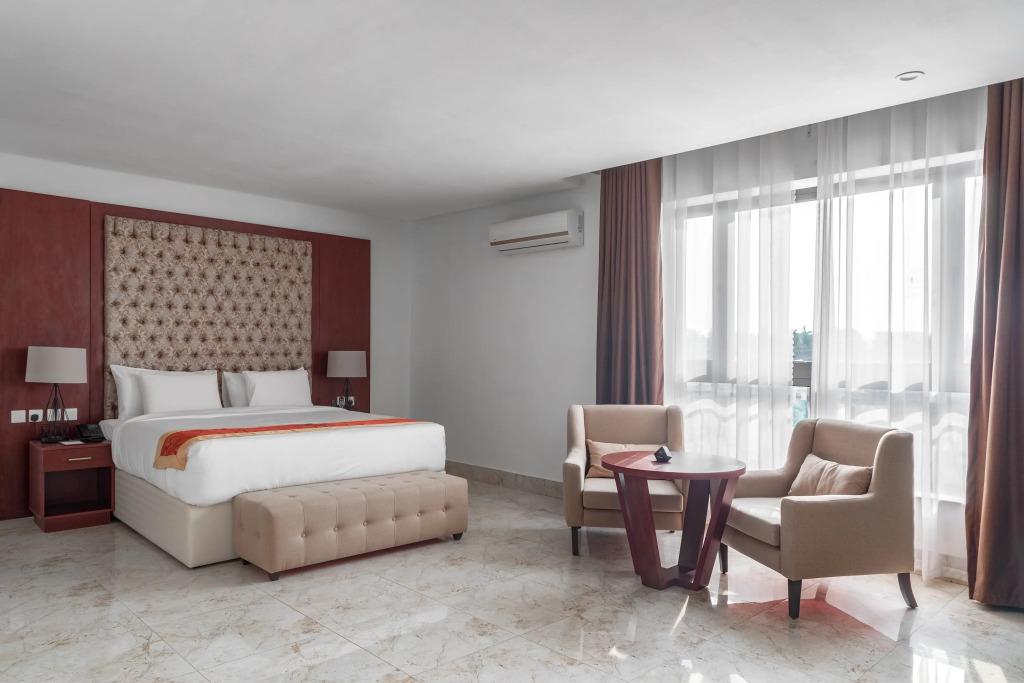 Отель Johnwood Hotel by Bolton - главное фото