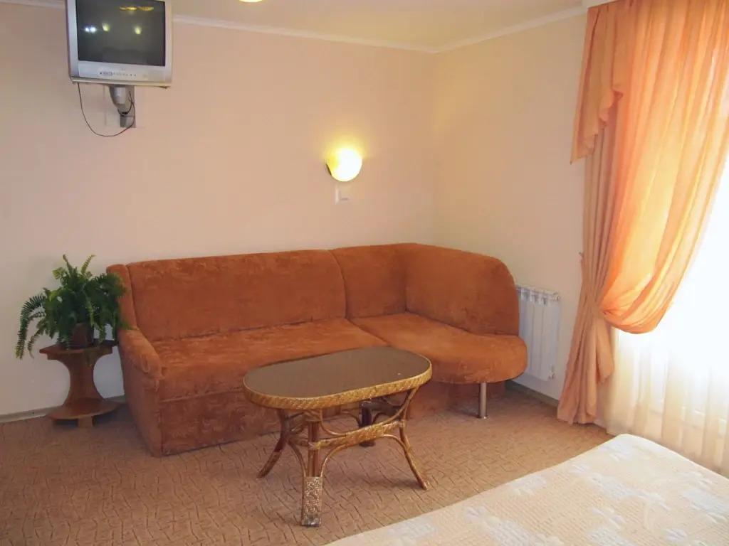 Отель Мыс - главное фото