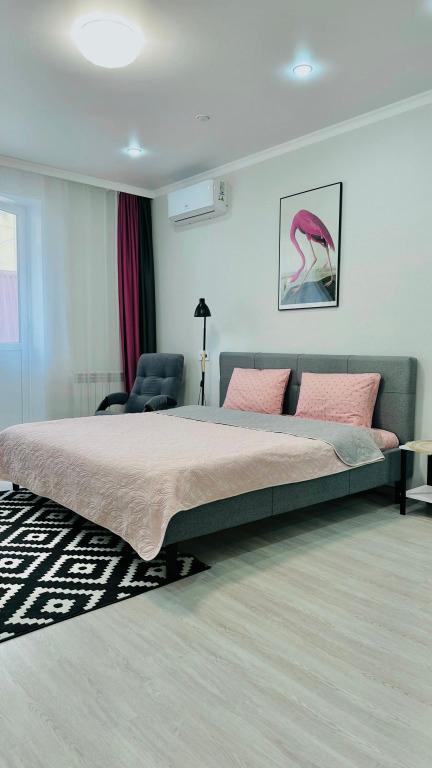 Квартира стильная Розовый Фламинго 1 этаж - главное фото