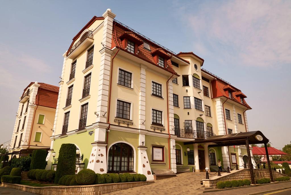 Отель Hermitage - главное фото