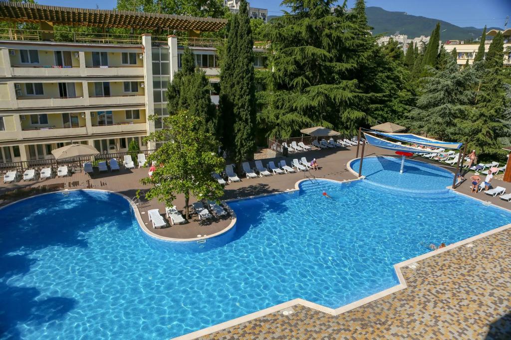 Санаторий Славутич - главное фото