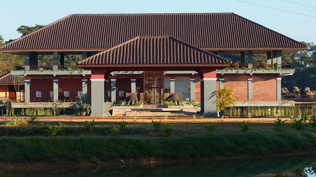 Отель Seerock The King's Domain - главное фото