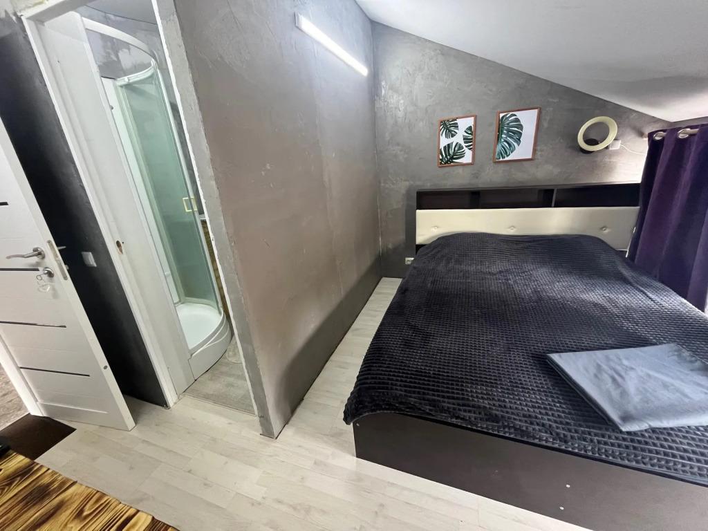 Гостевой дом в лесу - главное фото