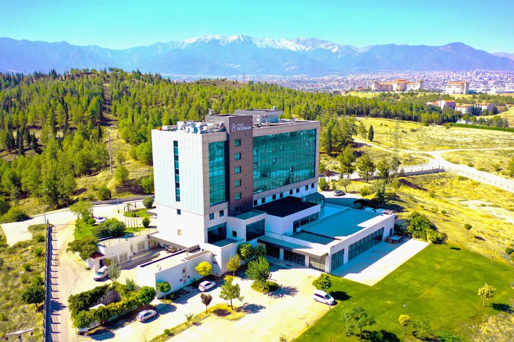 Отель Park Dedeman Denizli - главное фото