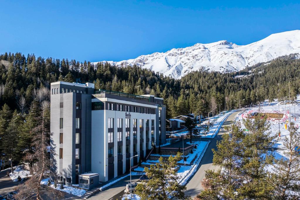 Отель Mairi Park Hotel - главное фото