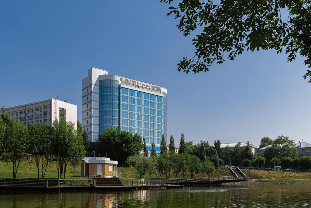 Отель Elements Kirov Hotel - главное фото