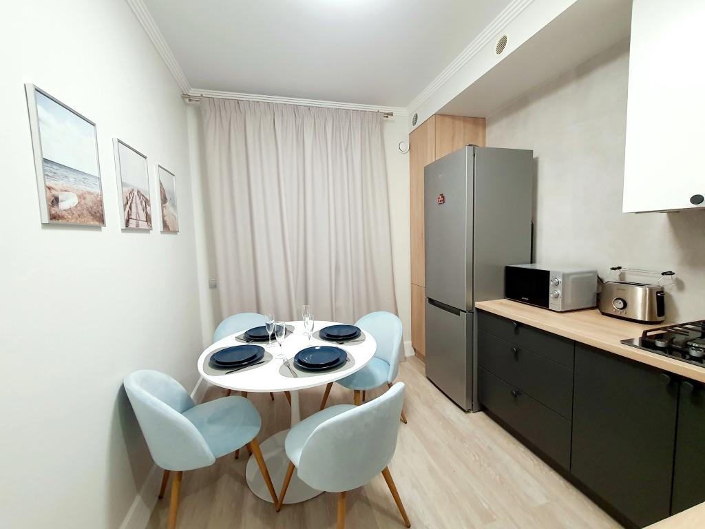 Апартаменты 7 минут от моря 2 минуты от вокзала - главное фото