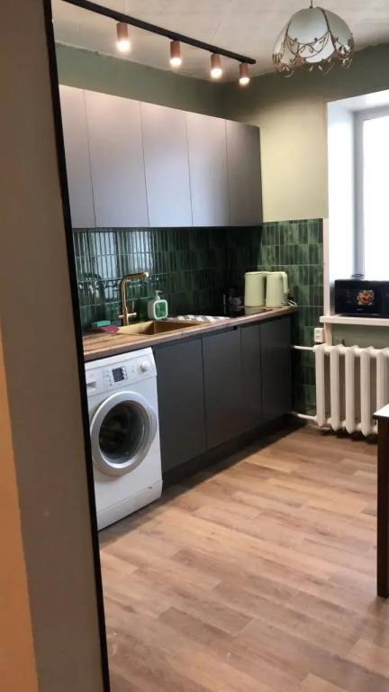 Квартира Четырехкомнатная в Центре Режа - главное фото