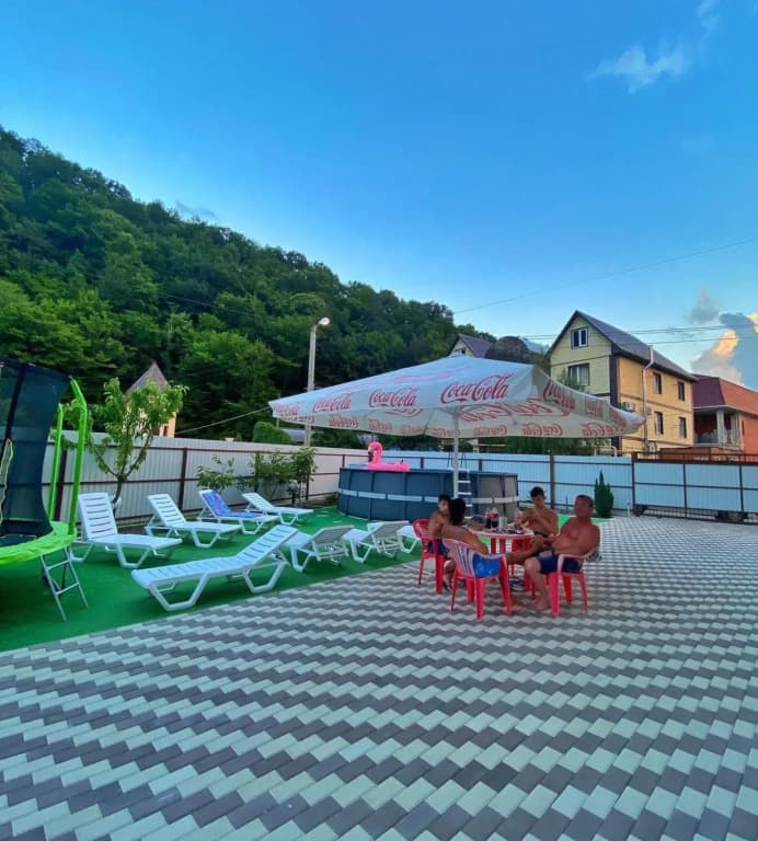 Zvyozdny Guest House - главное фото