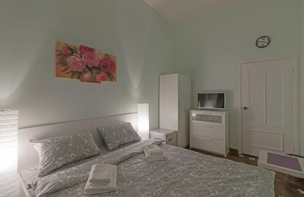 Меблированные комнаты На Рубинштейна 15-17 - главное фото