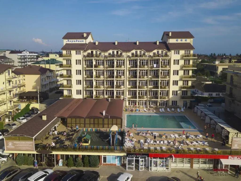 Отель Меридиан Плаза - главное фото