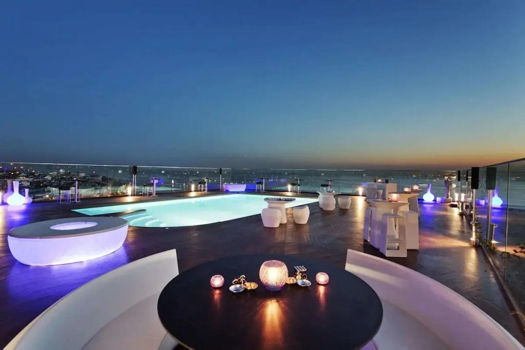 DoubleTree By Hilton Istanbul Moda - главное фото