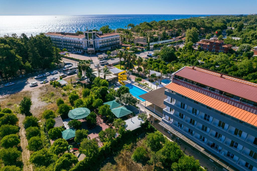 Grand Hotel Derin - главное фото