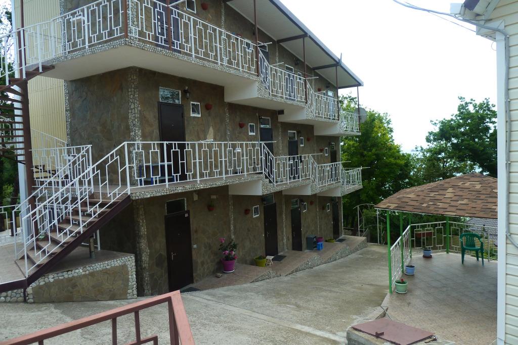 Гостевой Дом Дубовая Роща - главное фото