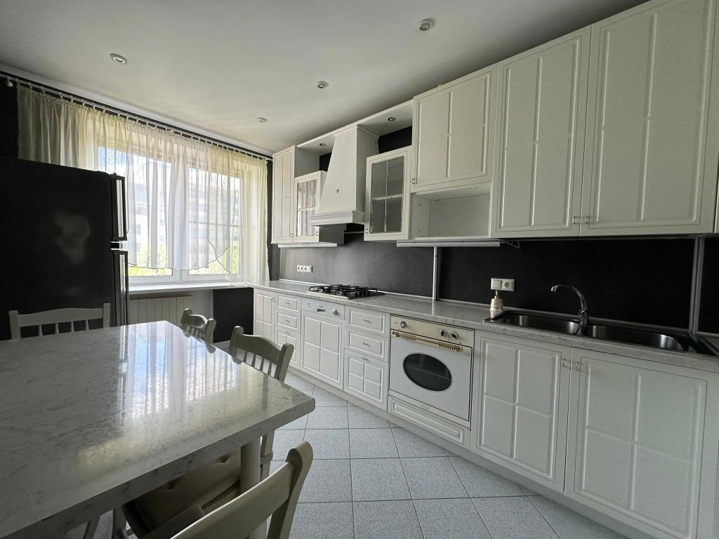 Апартаменты 4-х комнт. в центре Минска для 11 гостей - главное фото