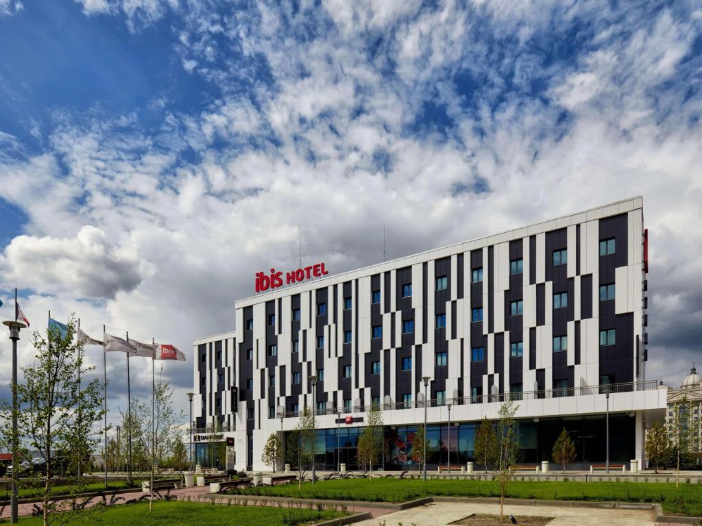 Отель ibis Aktobe - главное фото