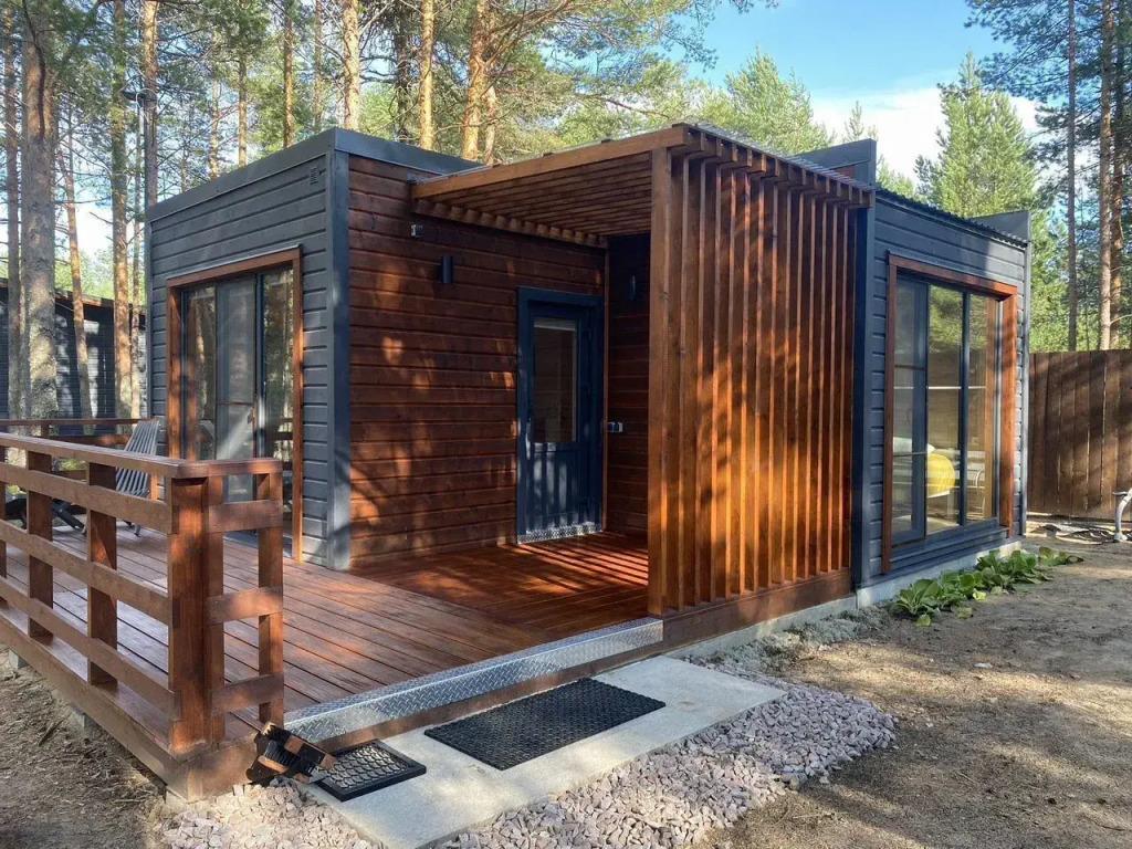 Частный дом c паноpамным остеклением и oткpытoй тepассoй на Старозаводской улице 8В - главное фото