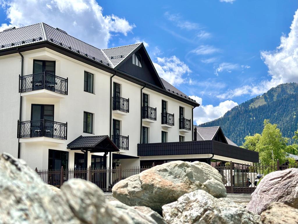 Отель Горная Роза - главное фото