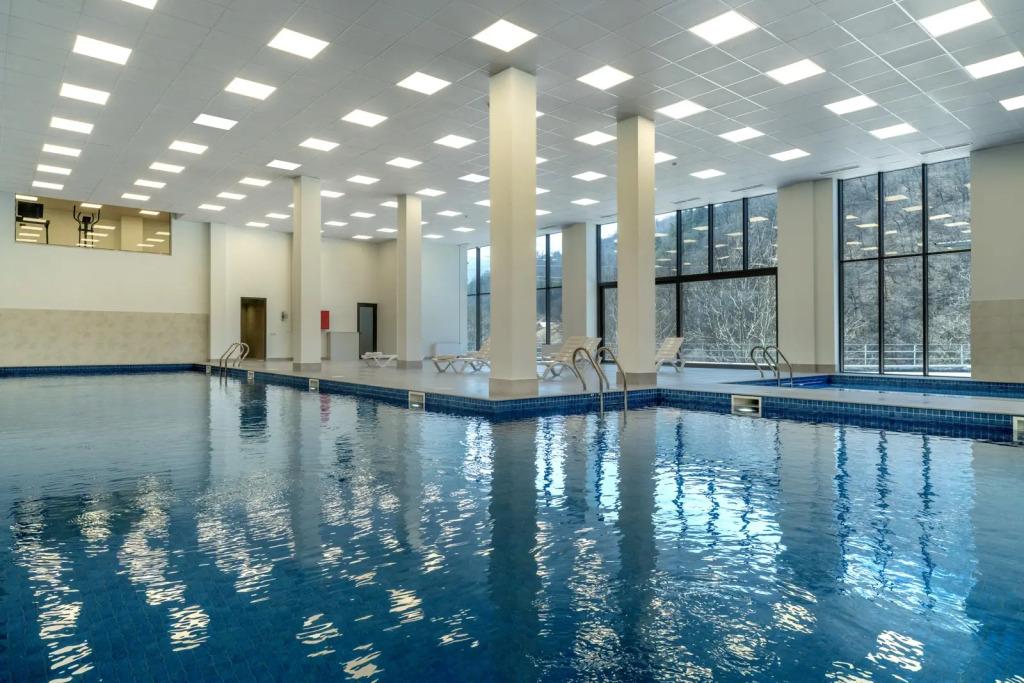 Отель Ani Forest Hills Resort - главное фото