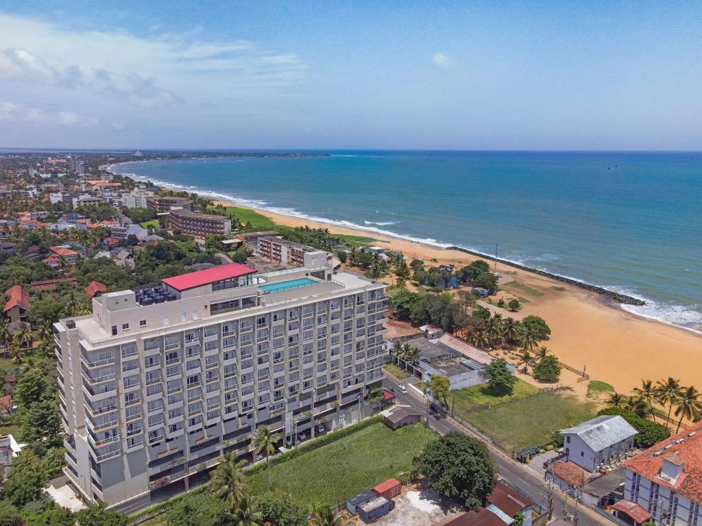 Отель Corundum Breeze Negombo - главное фото