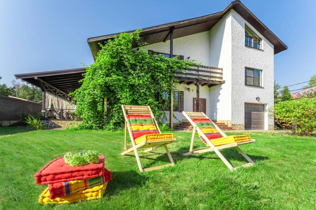 Частный дом Белый Коттедж - главное фото