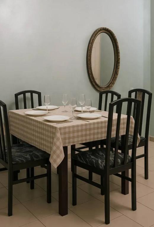 Апартаменты 2-х комнатные В Центре - главное фото