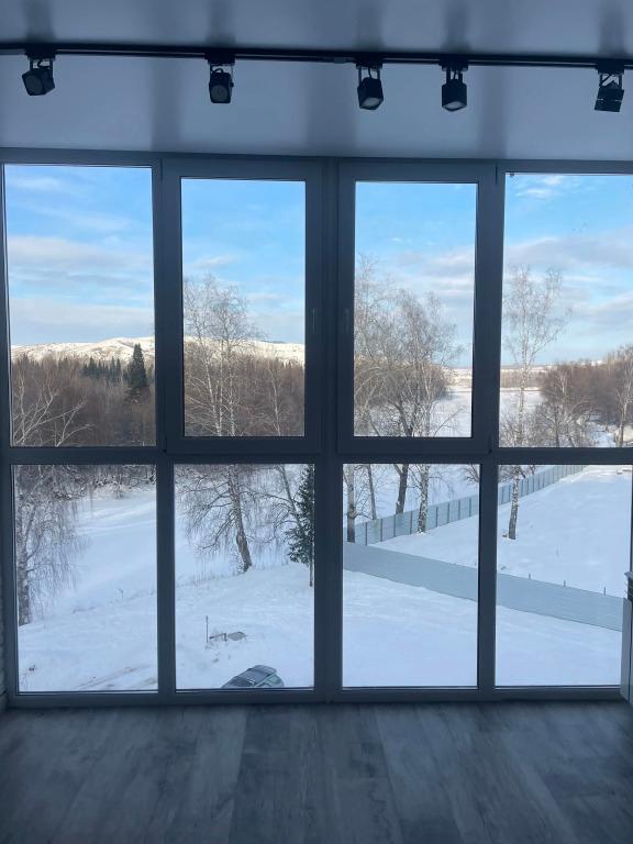 Квартира на берегу Катуни - главное фото