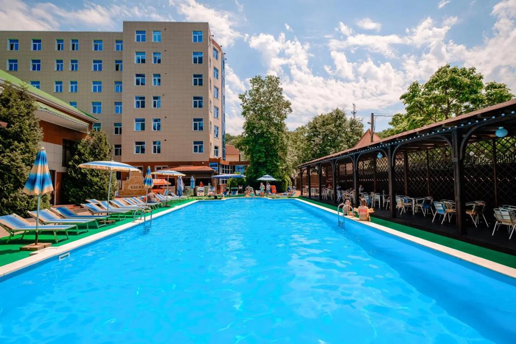 Otel' Kiparis - eks Primor'e Deljuks - главное фото