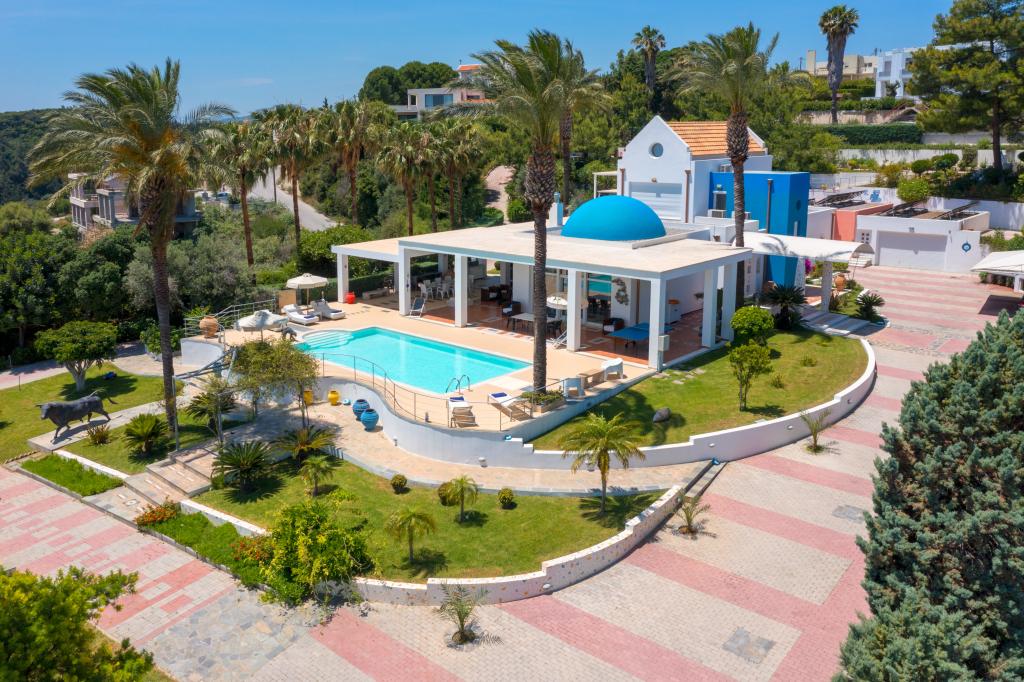 Вилла Grande Dame - главное фото