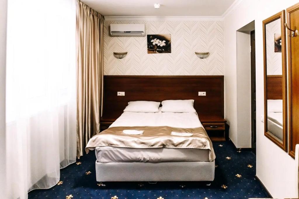 Отель Грасс Парк - главное фото