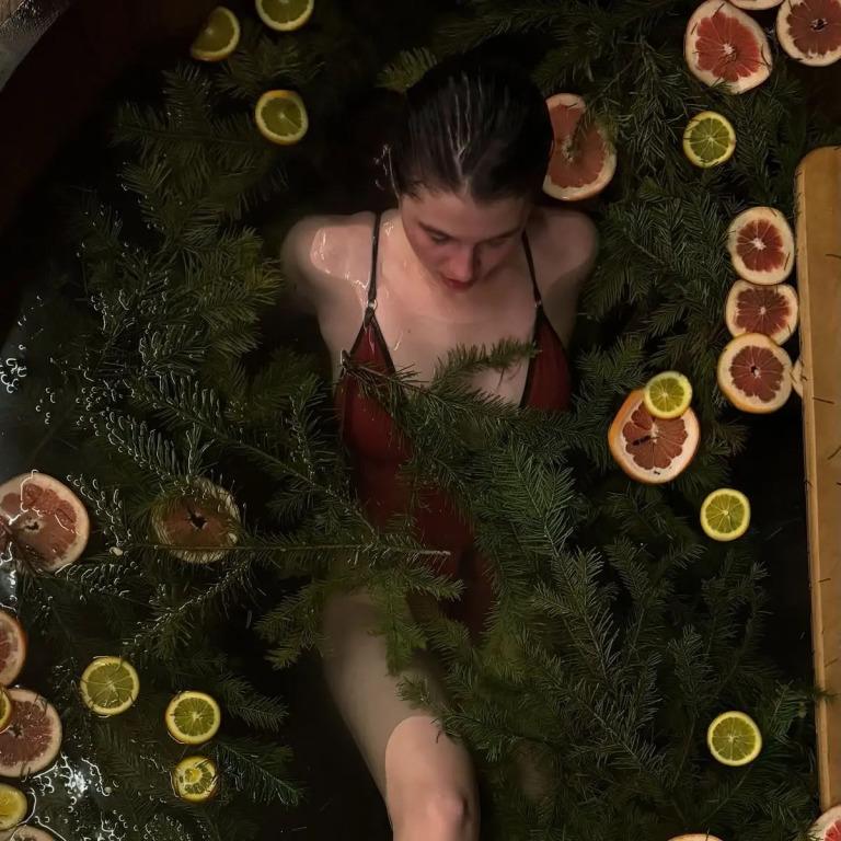 Частный дом Расслабься уже - главное фото