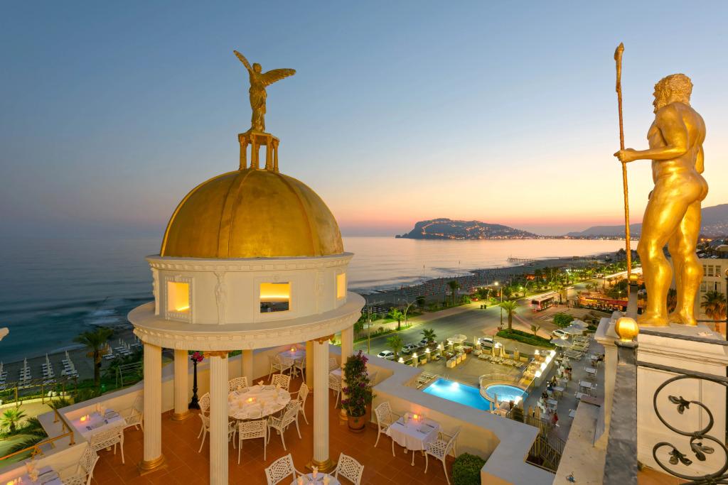 Отель Antique Roman Palace - главное фото