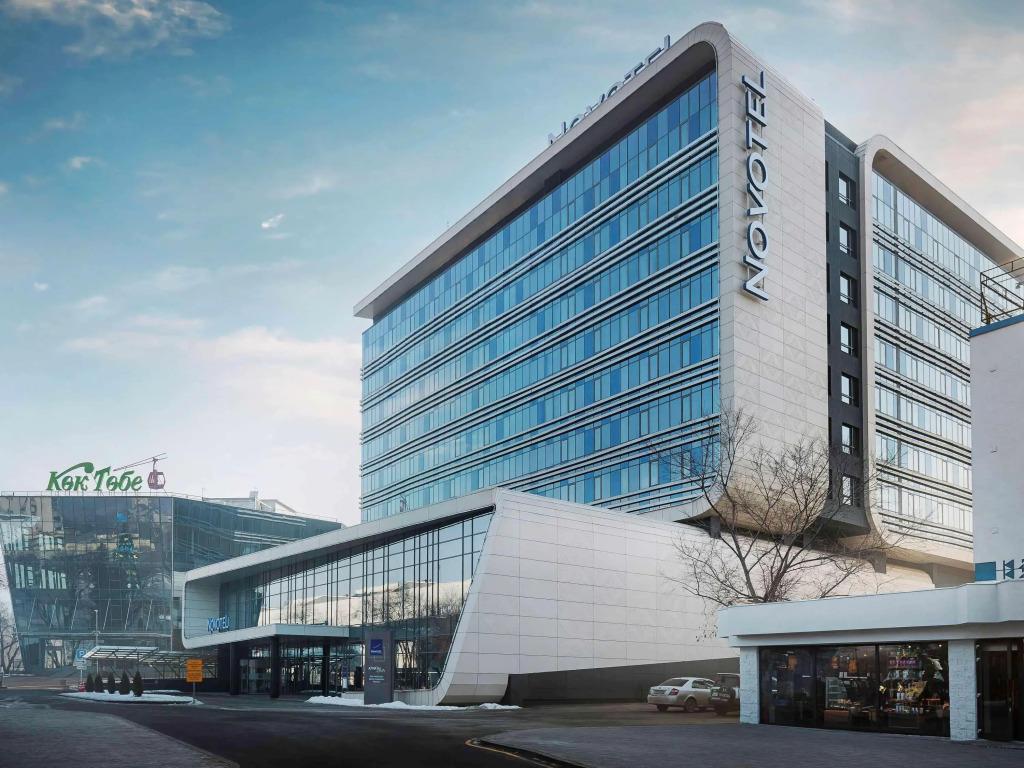 Отель Novotel Almaty City Center - главное фото