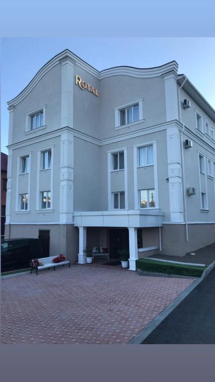 Роял - главное фото