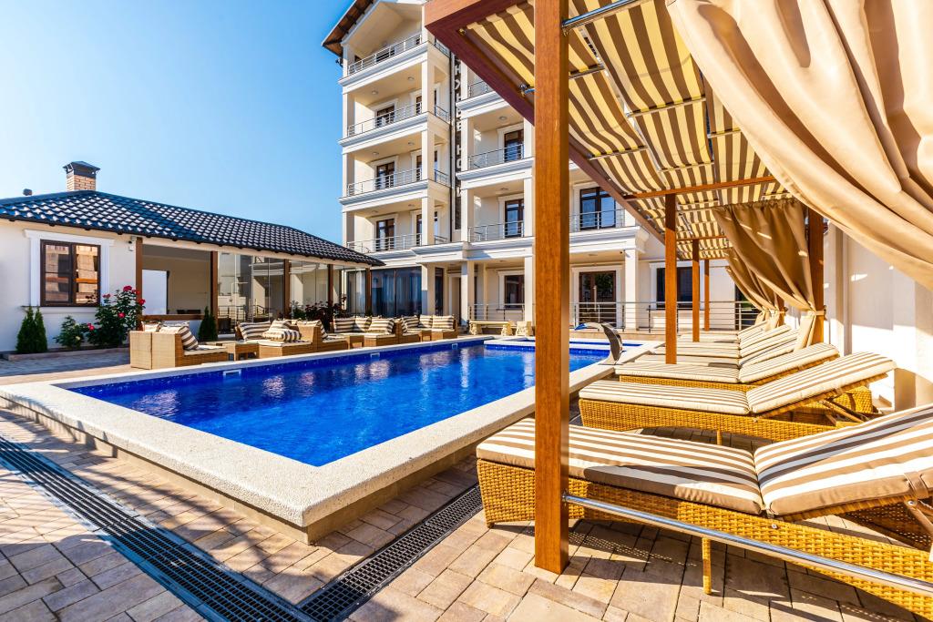 Отель Южные Ночи - главное фото