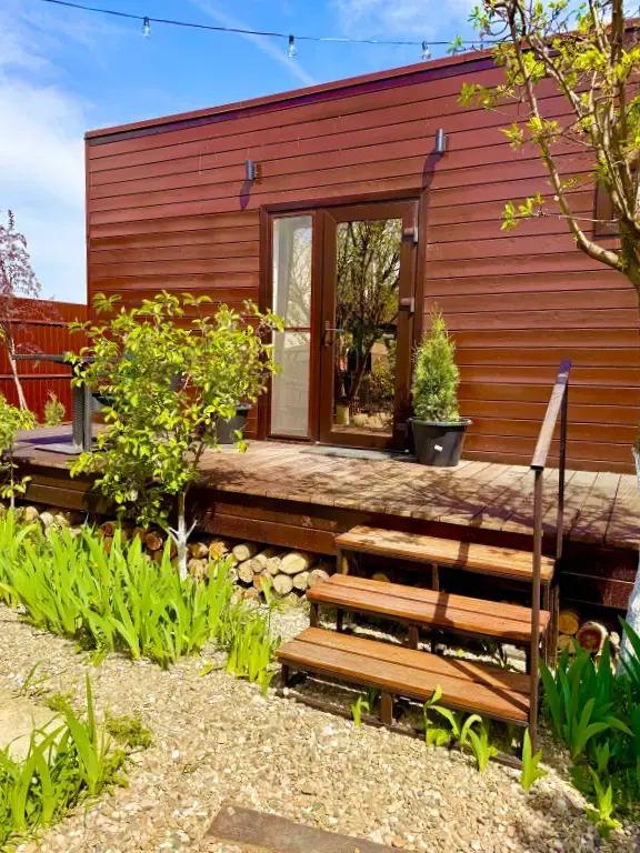 Частный дом с видом на горы - главное фото