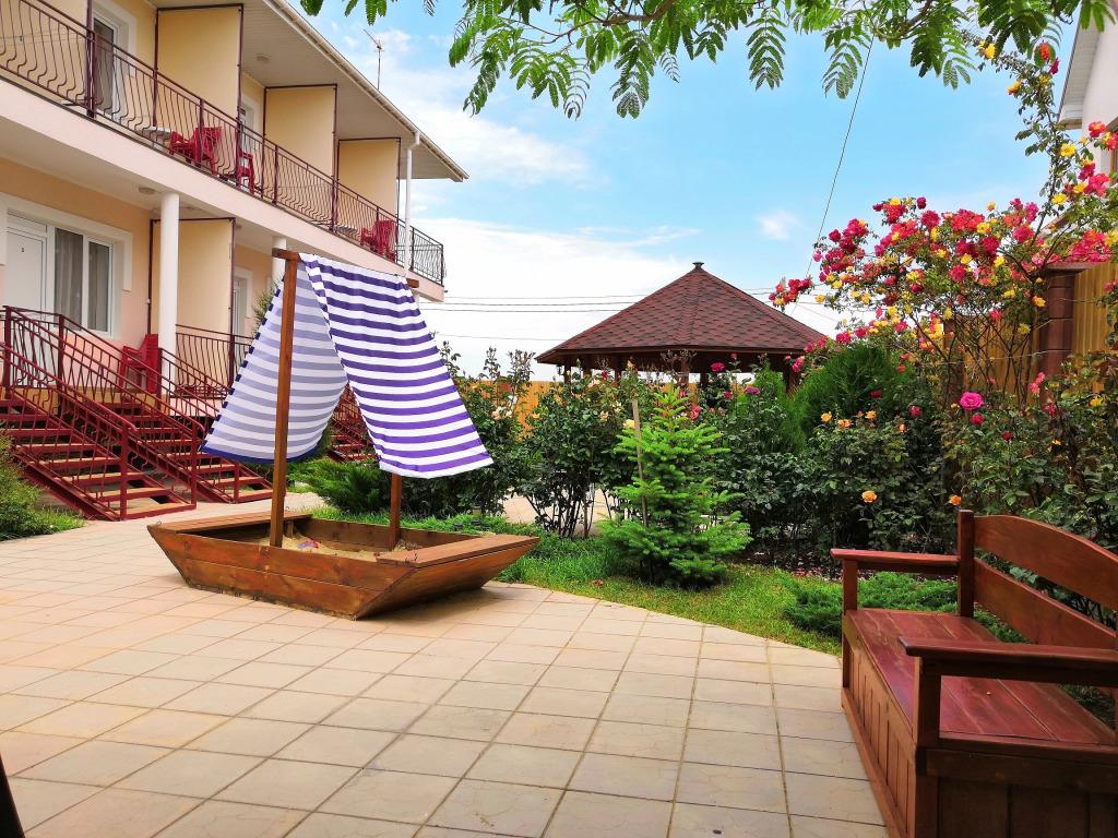 Гостевой Дом Уютный Дворик - главное фото