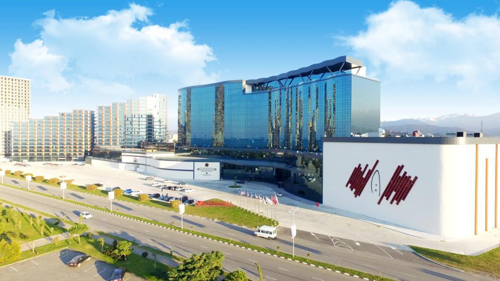Отель Euphoria Batumi Convention & Casino Hotel - главное фото