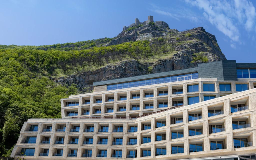 Qalaalti Hotel & Sanatorium - главное фото