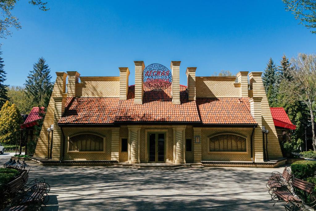 Отель Лесная поляна - главное фото