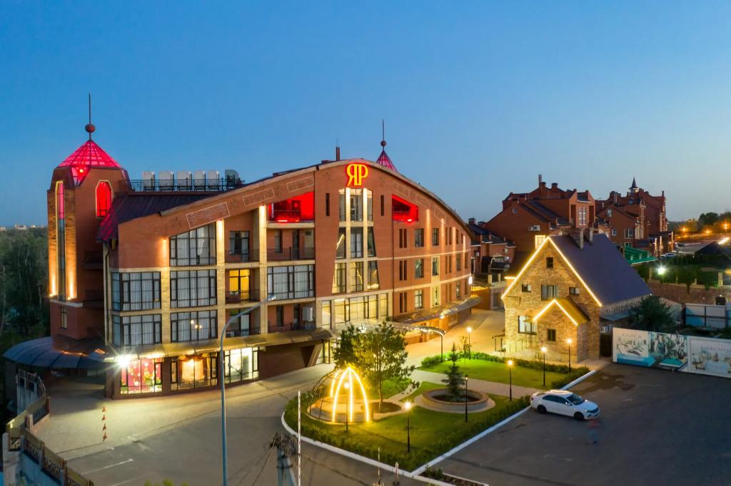 Отель Яр - главное фото