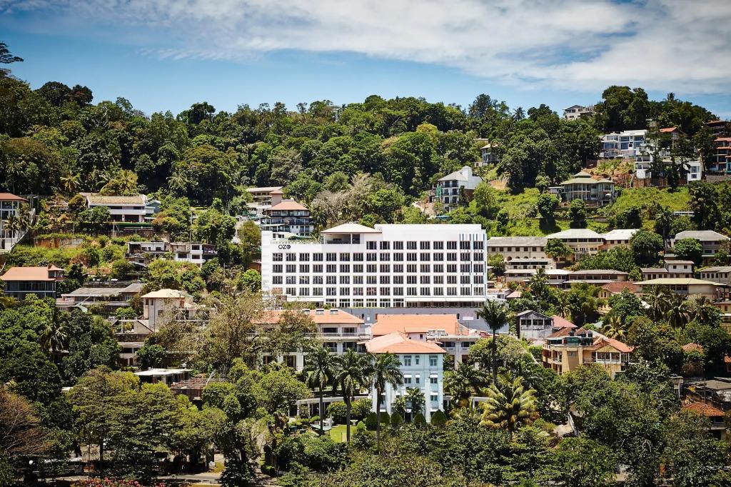 Отель Radisson Hotel Kandy - главное фото