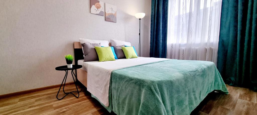 Квартира уютная 2х комнатная  в центре города - главное фото