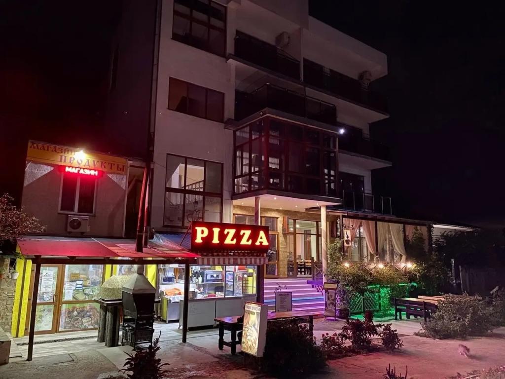 Отель АкунаМатата - главное фото