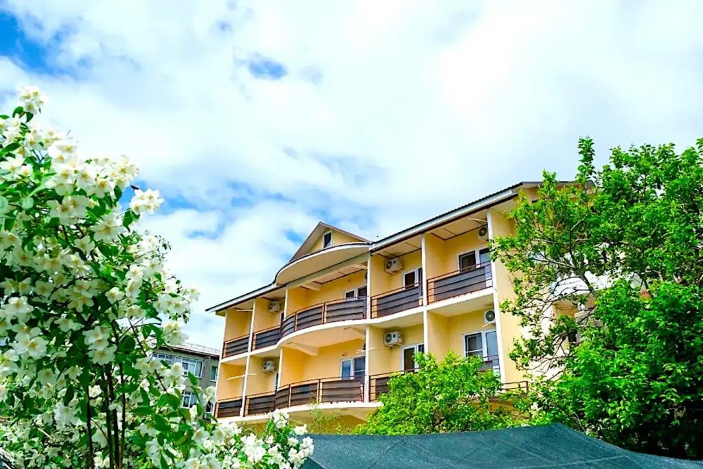 Гостевой дом Rakhat Vardane - главное фото