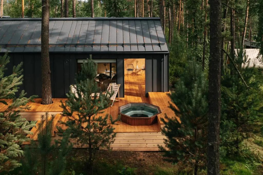 Отель Чепош Парк - главное фото