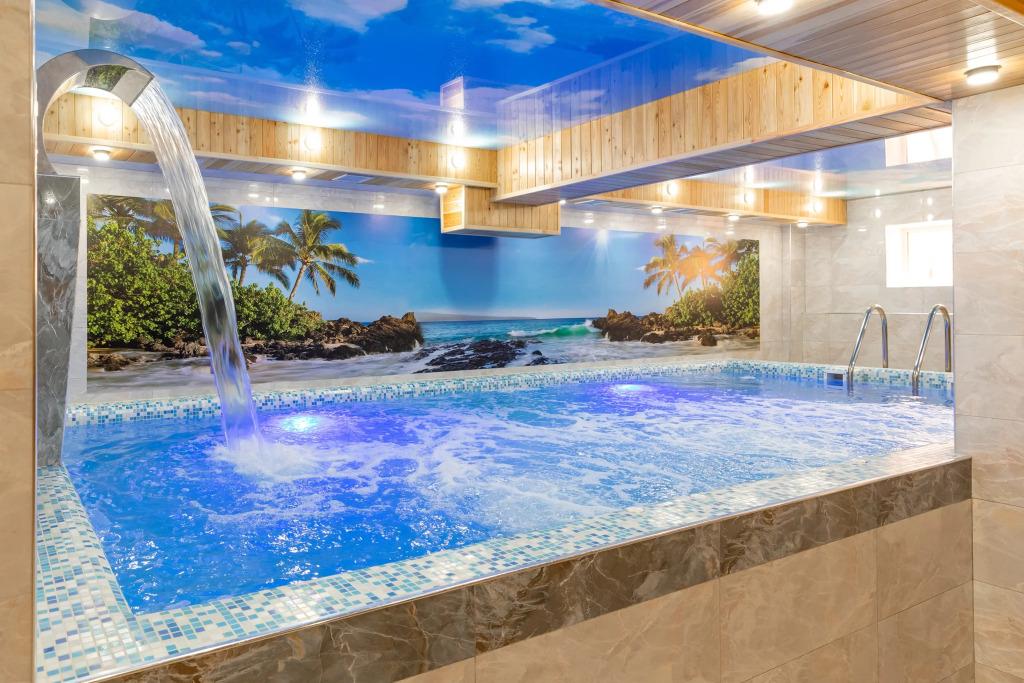 Отель Royal - главное фото