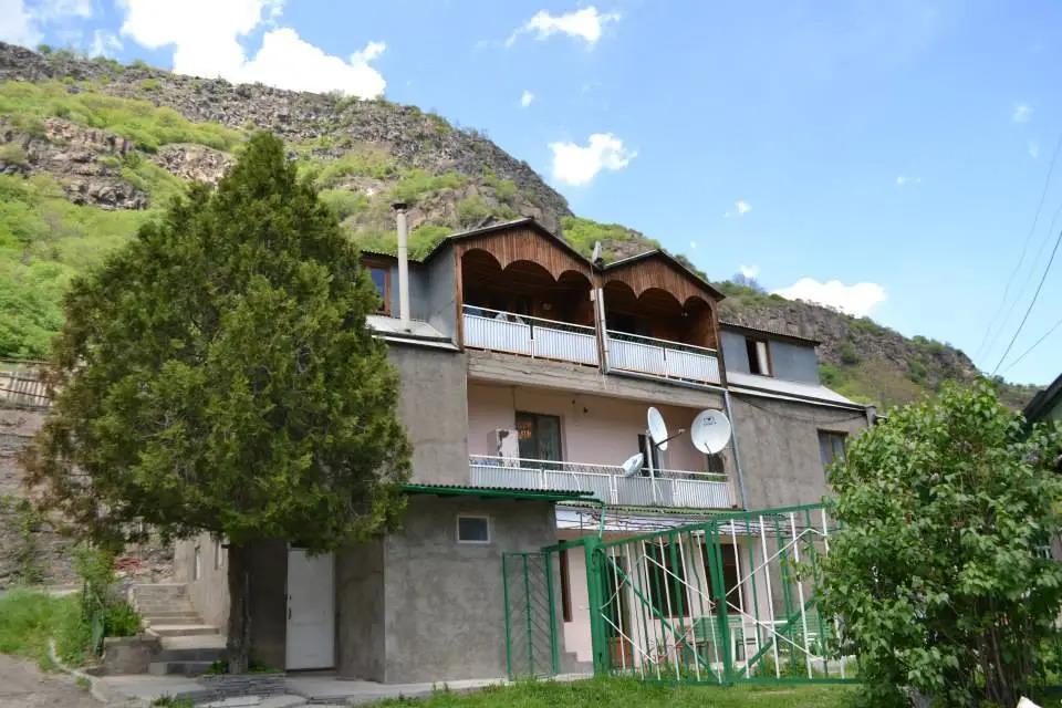 Гостевой дом B&B Ирис - главное фото