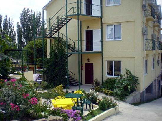 Отель Гостиный Двор Романия - главное фото