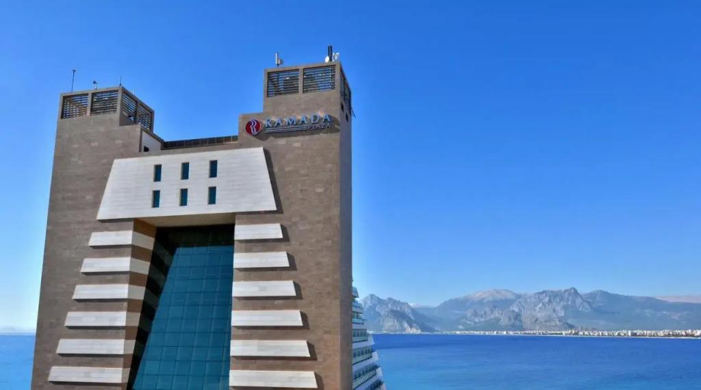 Ramada Plaza by Wyndham Antalya - главное фото